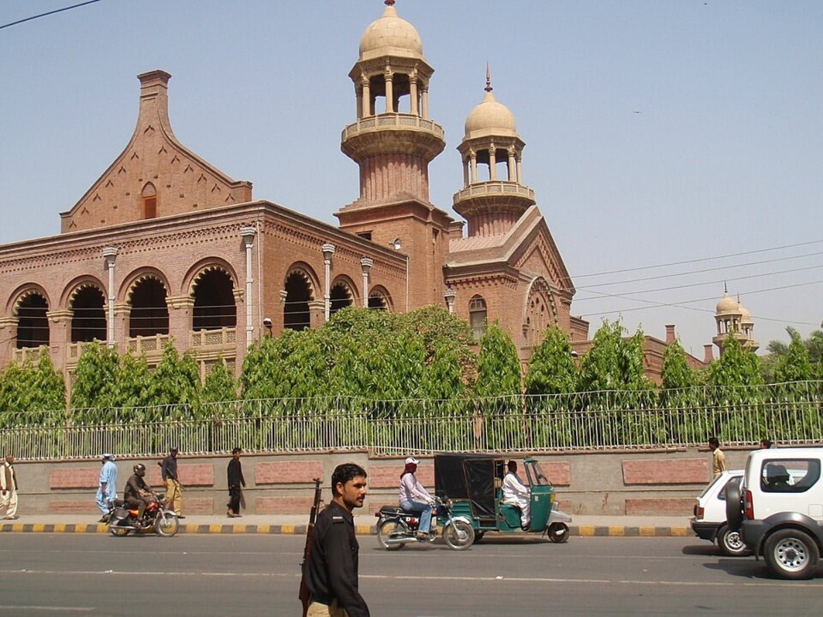 LHC rejects challenge to power tariffs