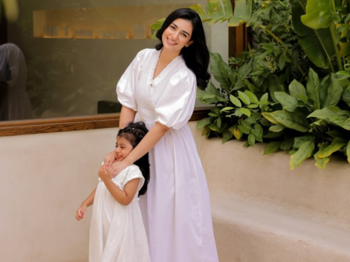 From Hania Aamir to Bushra Ansari, Pakistani stars celebrate Mother's Day on social media