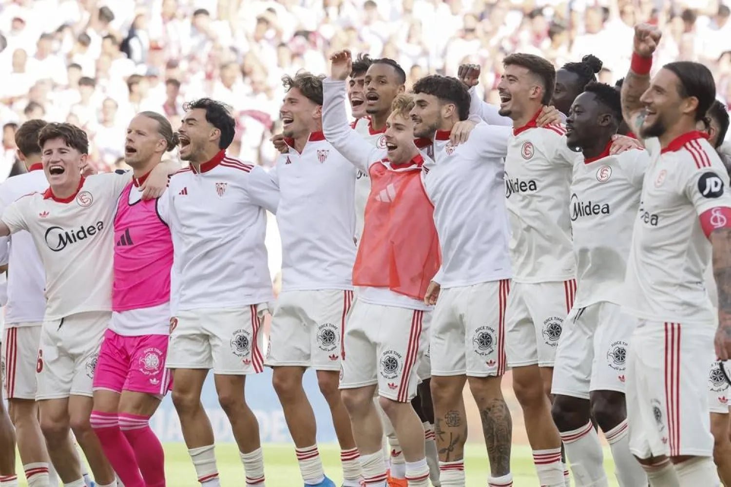 Sevilla strike late to boost survival hopes, Celta edge Atletico