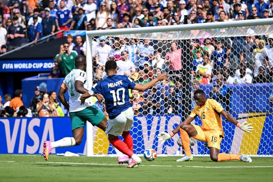 Mbappe brace fires France to opening win