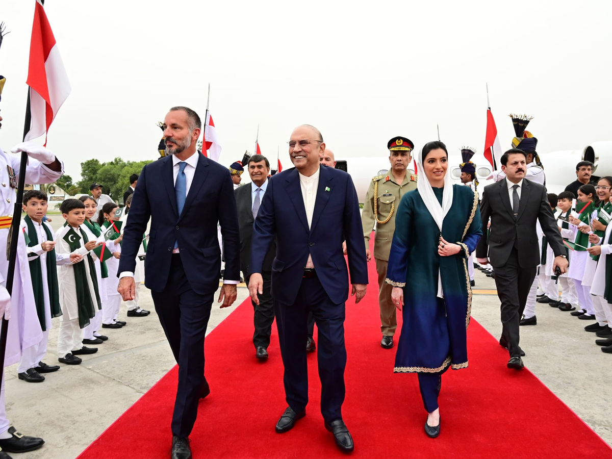 Prince Rahim Aga Khan V arrives in Islamabad on week-long visit