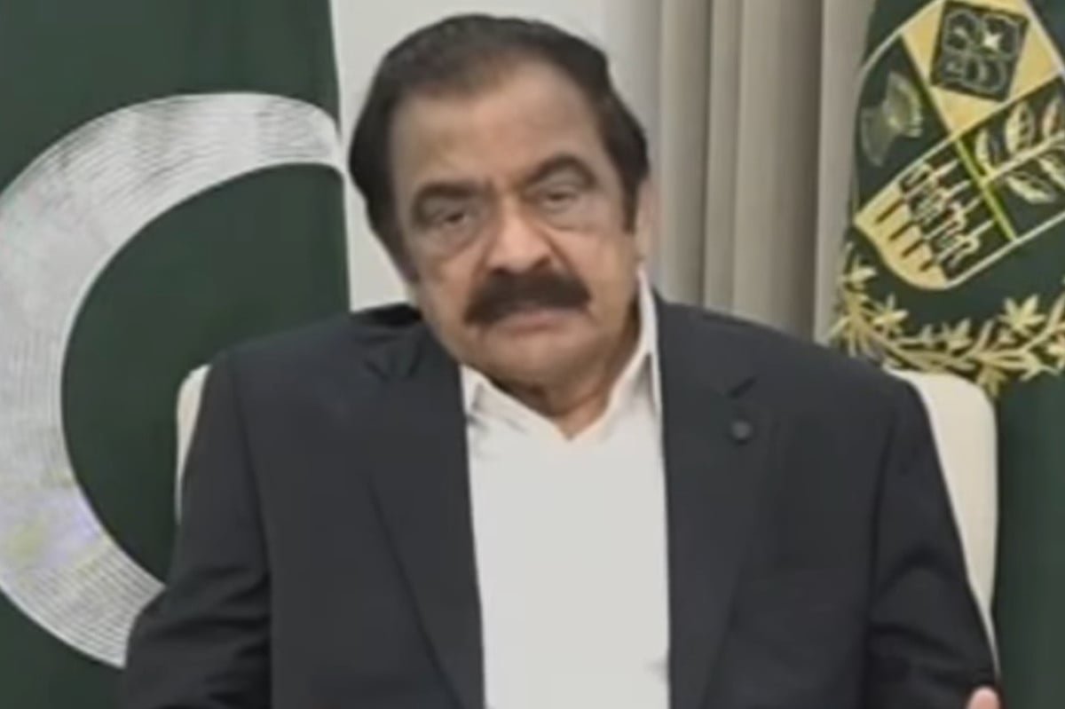No move on constitutional amendment without consensus, says Sanaullah