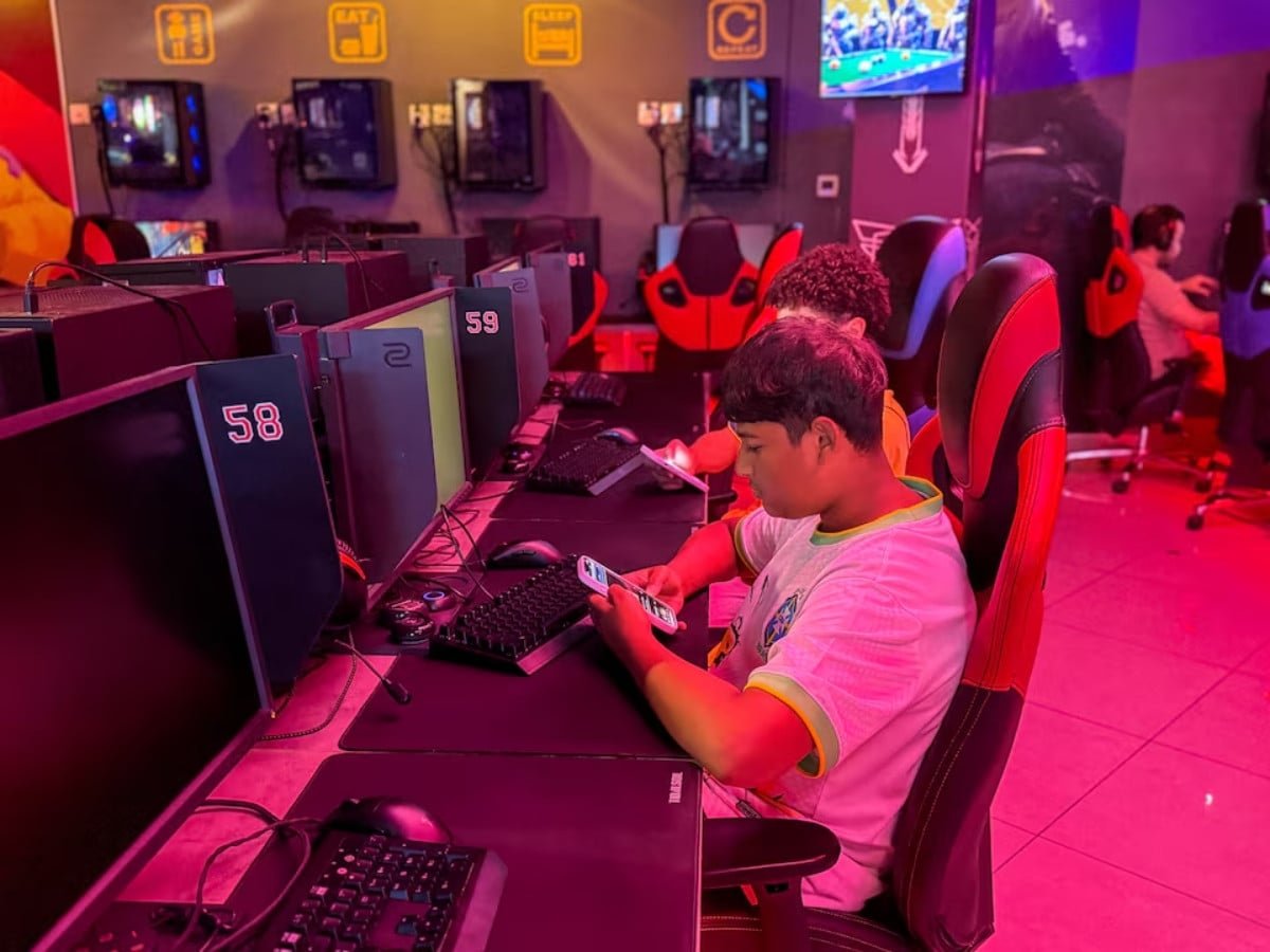 UAE sets minimum social media age at 15, mandates age checks