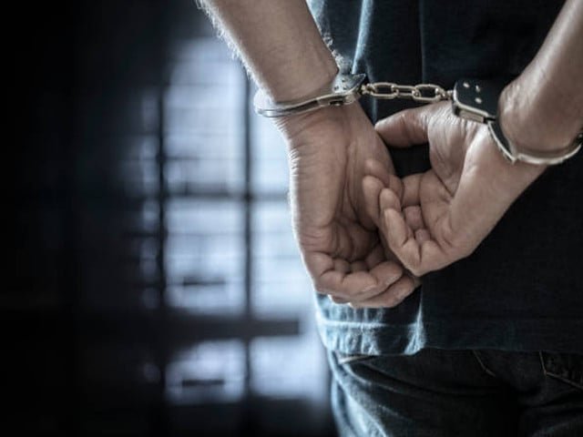راولپنڈی: غیرت کے نام پر  بیٹی کو قتل کرنے والا سفاک شخص گرفتار