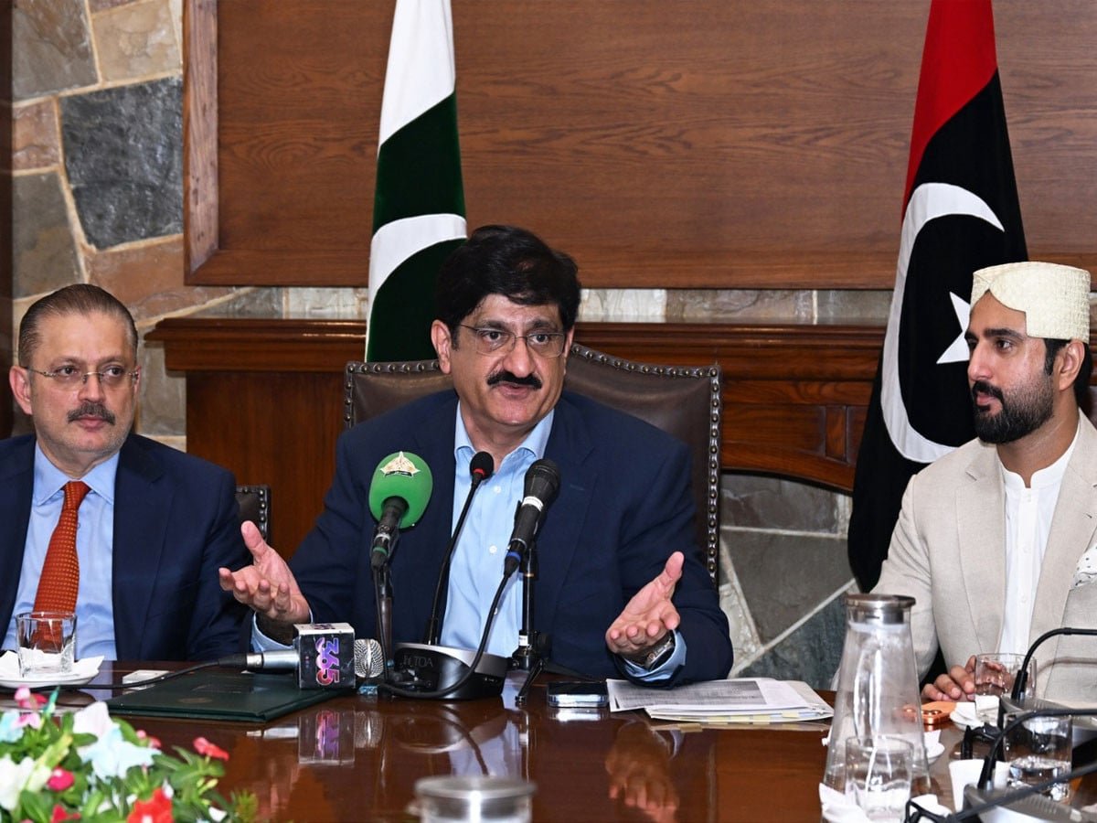 سندھ کابینہ سے بجٹ کی منظوری؛ سرکاری ملازمین کی تنخواہوں، پنشن میں اضافے سے متعلق تجاویز سامنےآگئیں