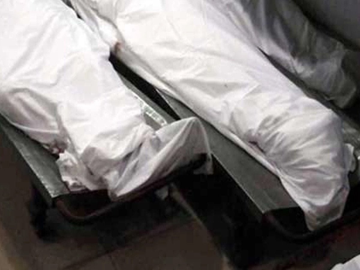 کراچی؛ گھر سے 30 سالہ ماں اور 8 سالہ کمسن بیٹی کی لاشیں برآمد