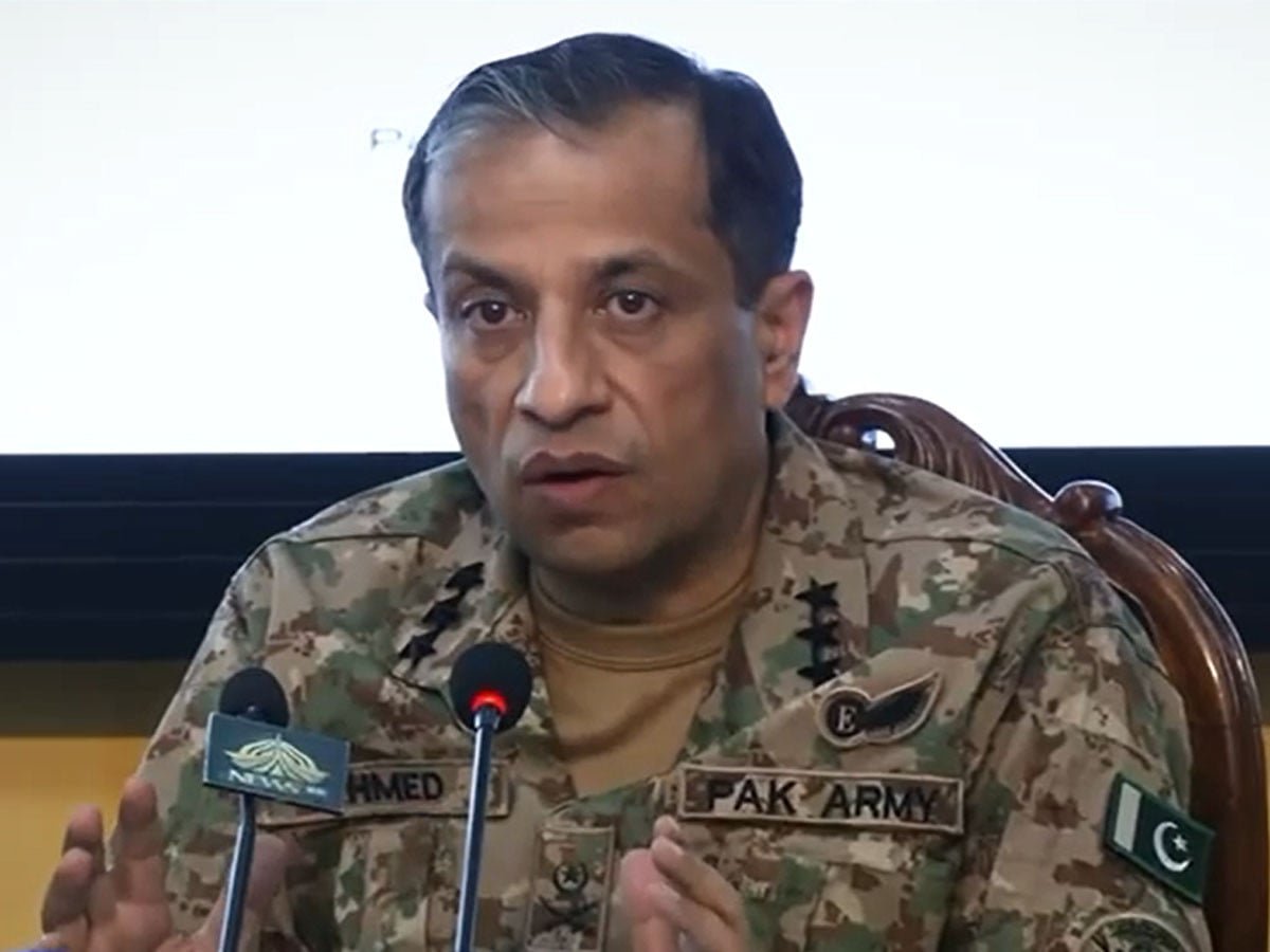 ڈی جی آئی ایس پی آر کی شفاء تعمیر ملت یونیورسٹی اسلام آباد میں طلبہ اور اساتذہ کے ساتھ خصوصی نشست