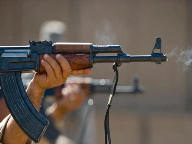 کراچی، ڈسٹرکٹ ویسٹ میں فائرنگ کے واقعات میں 2 افراد جاں بحق 7 افراد زخمی