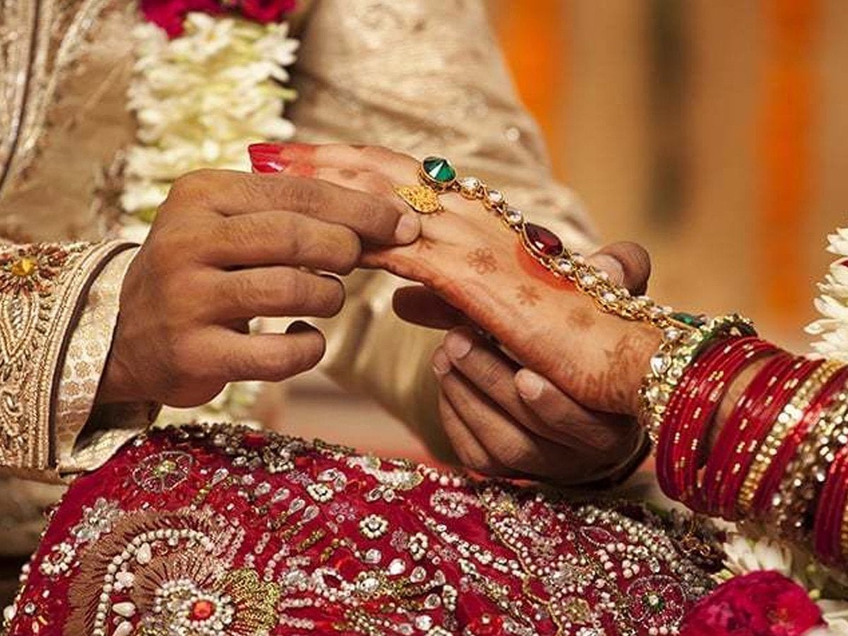 حق مہر کی مکمل ادائیگی تک بیوی شوہر سے علیحدہ رہنے کا اختیار رکھتی ہے، لاہور ہائیکورٹ