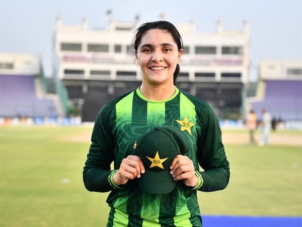 کیلاش قبیلے کی ویمن کرکٹر سائرہ جبیں کا پاکستان کی جانب سے ڈیبیو