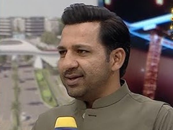 سرفراز احمد کا یوم عاشور پر نواسہ رسول امام حسین ؓ کو خراج عقیدت، ویڈیو وائرل